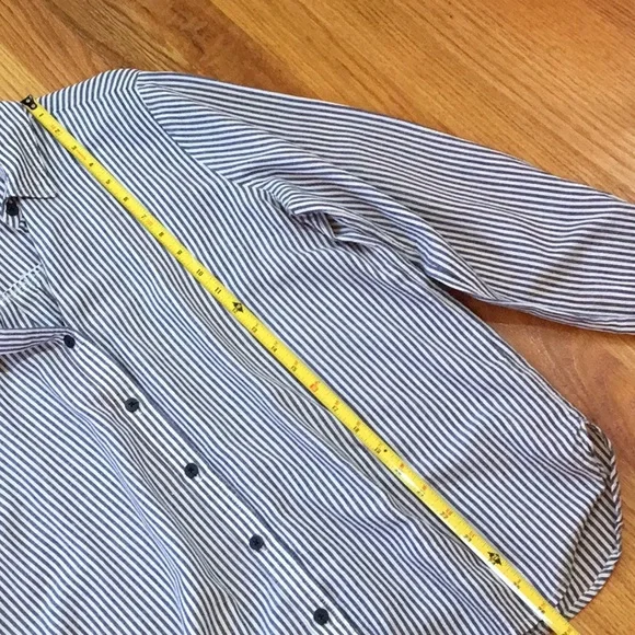 Sam &Lavi long sleeve blouse,blue/white stripe,collar, button front,Ushape hem,M - Picture 4 of 6
